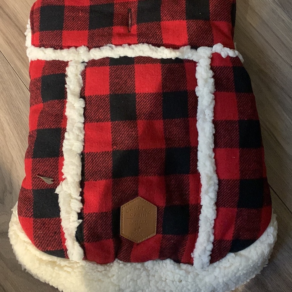 Brand New Medium Hotel Doggy Plaid Pet Jacket